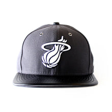 miami heat new era METAL HOOK SNAPback