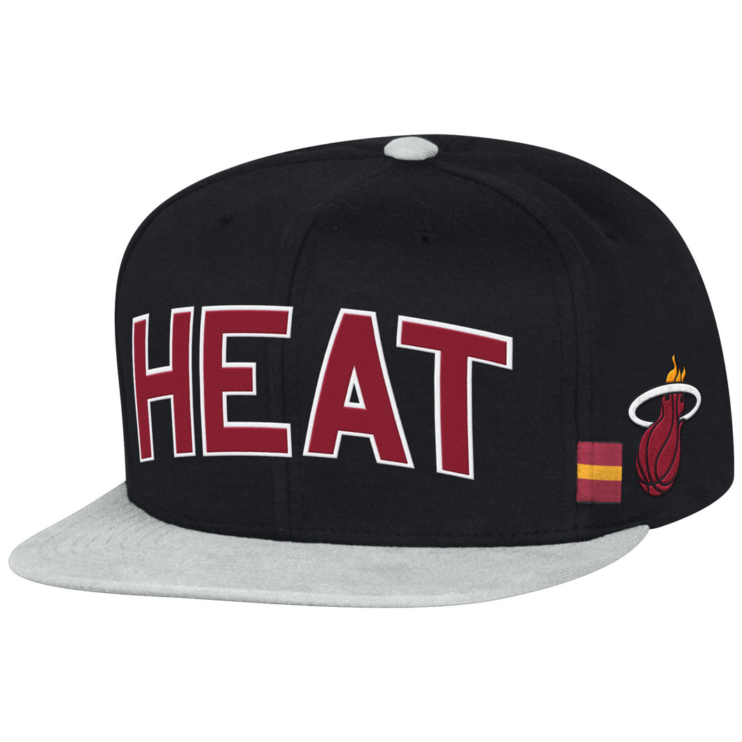 mitchell and ness miami heat TRAINING ROOM SNAP BACK